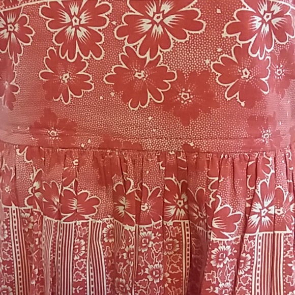 Red summer dress - Picture 3 of 7